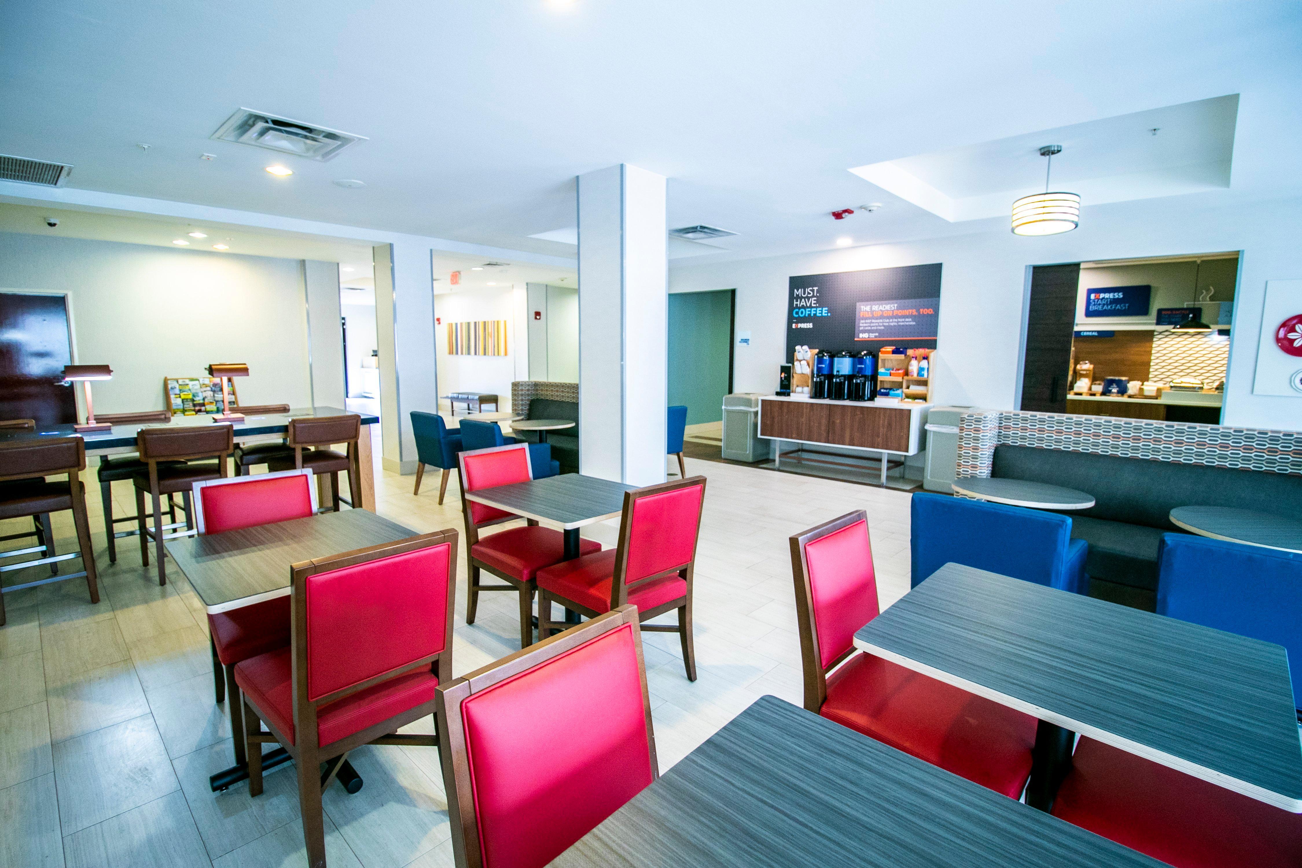 Holiday Inn Express Hotel & Suites Baton Rouge -Port Allen By Ihg Exterior photo