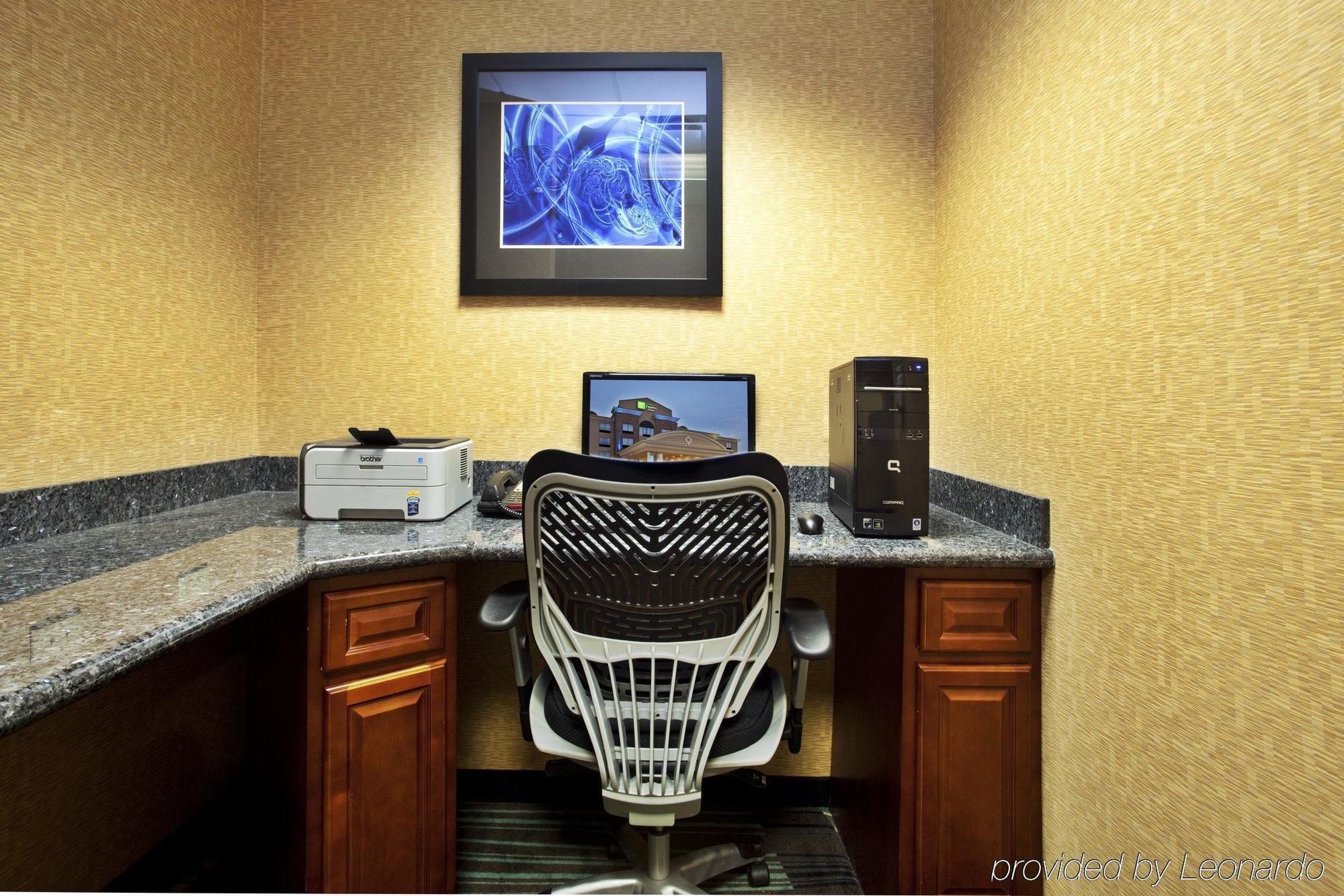 Holiday Inn Express Hotel & Suites Baton Rouge -Port Allen By Ihg Facilities photo
