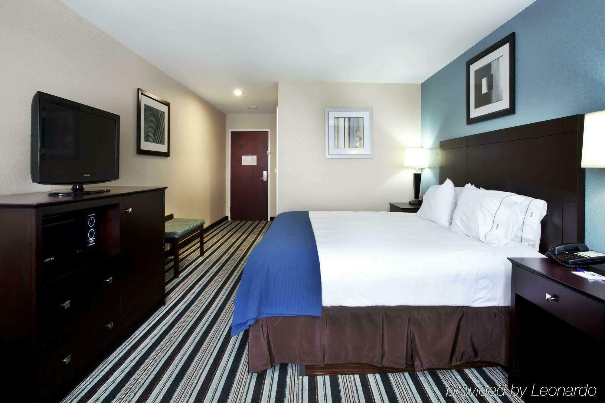 Holiday Inn Express Hotel & Suites Baton Rouge -Port Allen By Ihg Room photo